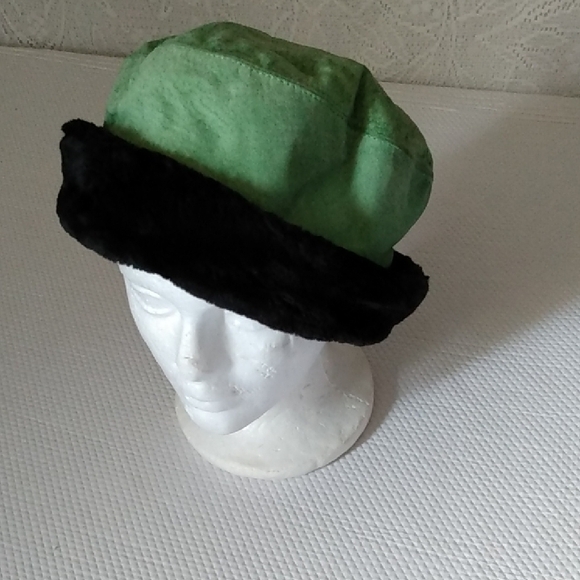 Eric Javits Accessories - Eric Javits Waterproof Hat